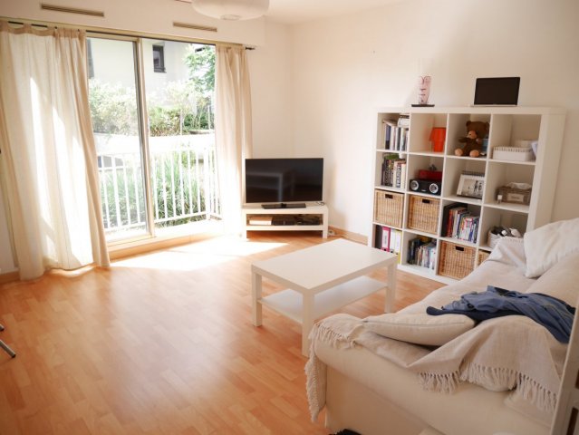 Location appartement meubléParis 75015