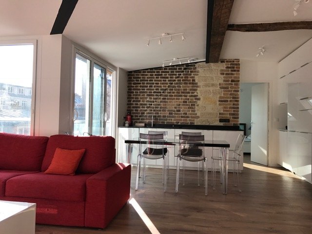 Location appartement meubléParis 75008