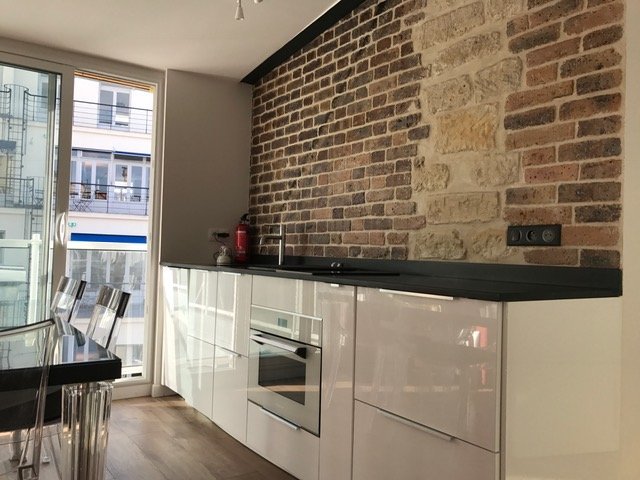 Location appartement meubléParis 75008