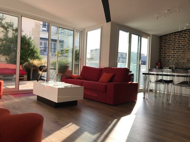 Location appartement meubléParis 75008